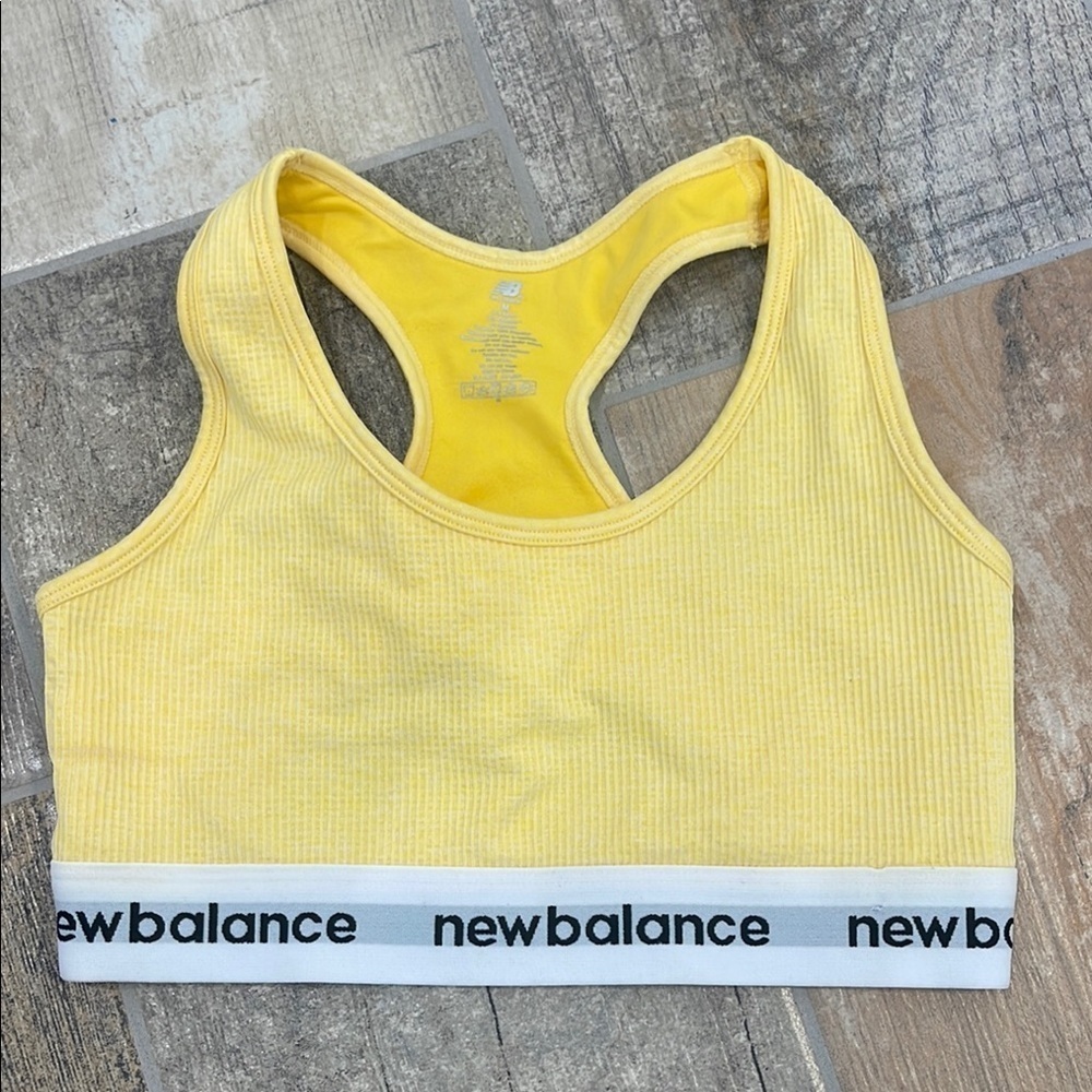 New Balance Yellow Ribbed Sports Bra Womens Medium M Logo